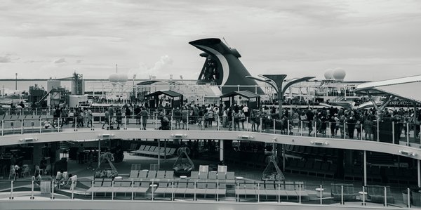 Wat zijn de voordelen van een cruise met meerdere bestemmingen versus een enkele bestemming?